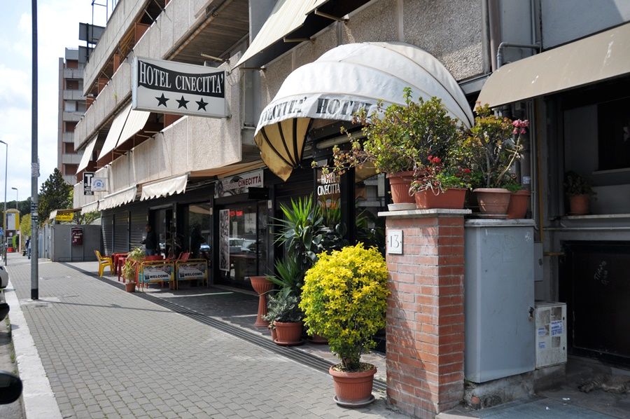 Hotel Cinecitta Rom Exterior foto